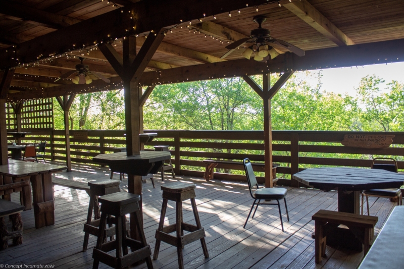 Outdoor dining area, overlooking a cliff edge
